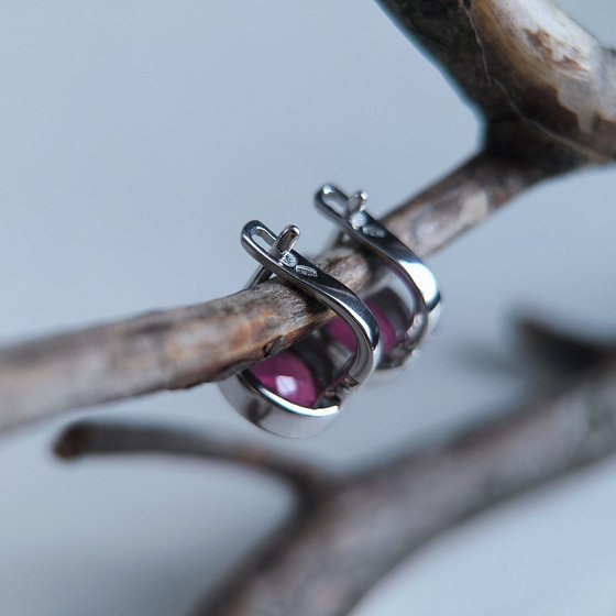 Серебряные серьги с рубином 7ct