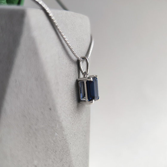 Серебряная подвеска с сапфиром nano 1.26ct