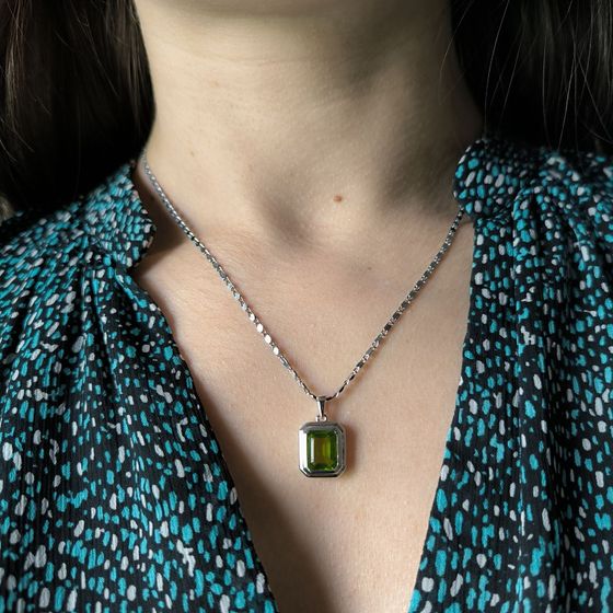 Серебряная подвеска с хризолітом 2.85ct