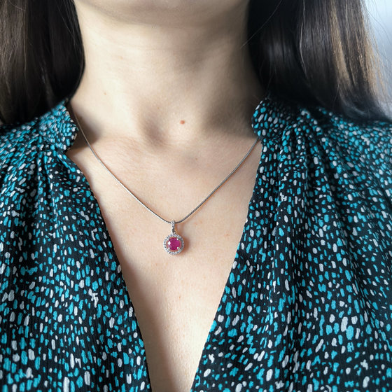 Серебряная подвеска с рубином 1.5ct, фианитами