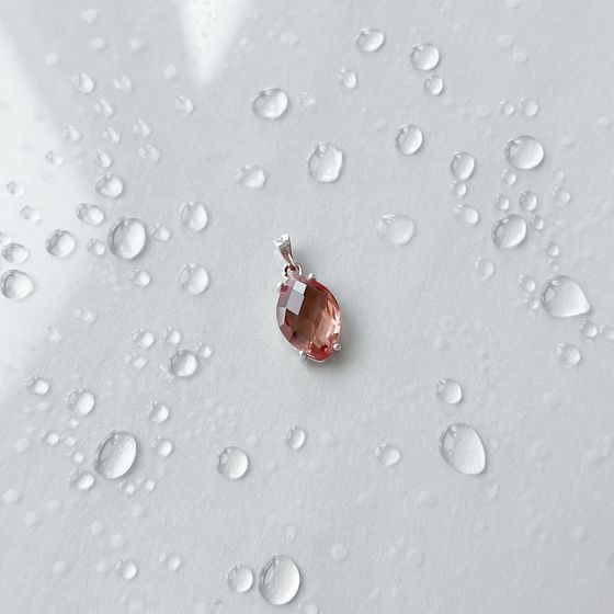 Серебряная подвеска с султанитом 5.198ct