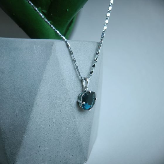 Серебряная подвеска с топазом Лондон Блю 3.45ct