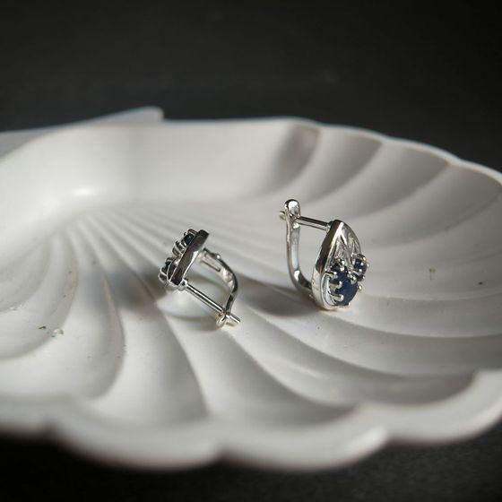 Серебряные серьги с сапфиром 2.238ct