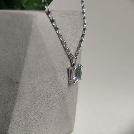 Серебряная подвеска с мистик топазом 1.938ct