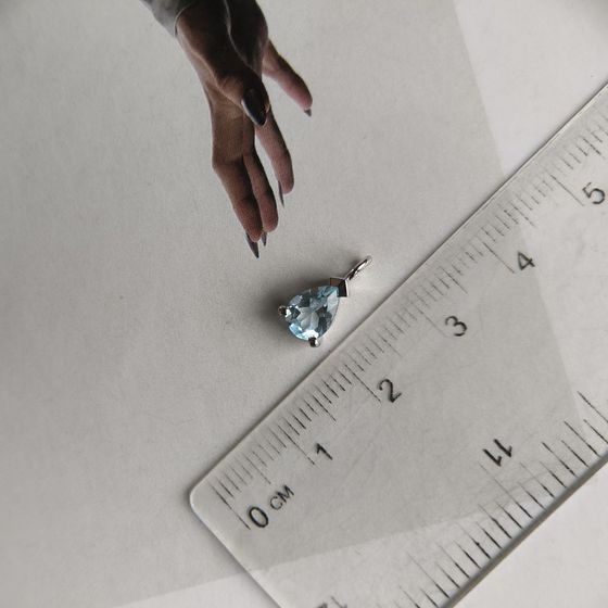 Серебряная подвеска с топазом 0.846ct