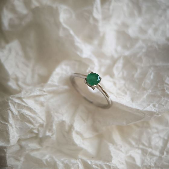 Серебряное кольцо с изумрудом 0.381ct
