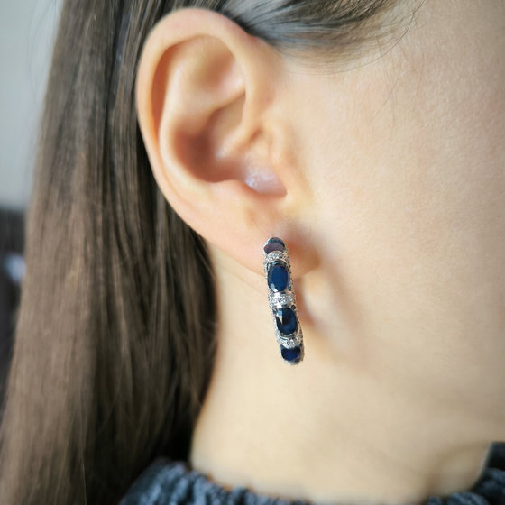 Серебряные серьги с сапфиром 12.763ct, фианитами