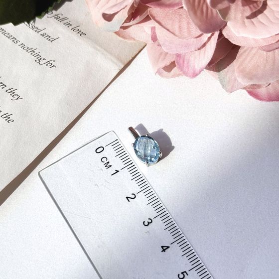 Серебряная подвеска с топазом 3.025ct