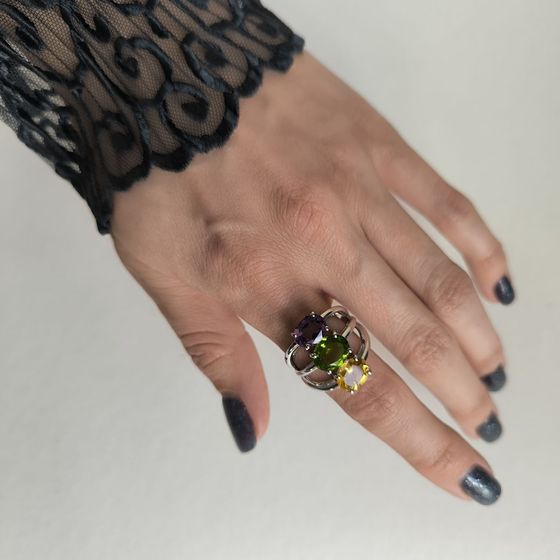 Серебряное кольцо с аметистом, хризолітом, цитрином