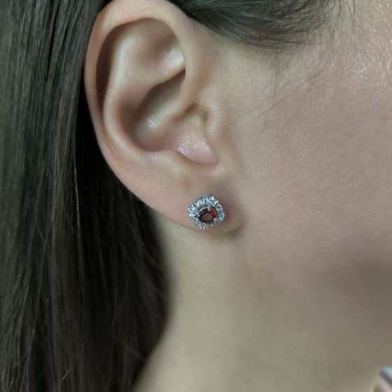 Серебряные серьги с гранатом 0.845ct, фианитами