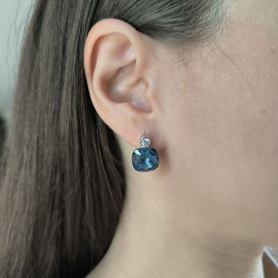 Серебряные серьги с фианитами