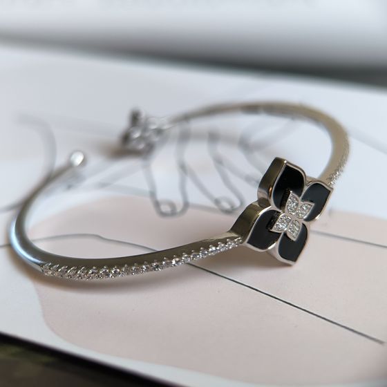 Серебряный браслет с ониксом, фианитами