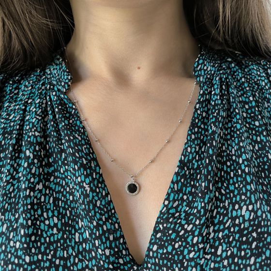 Серебряное колье с емаллю