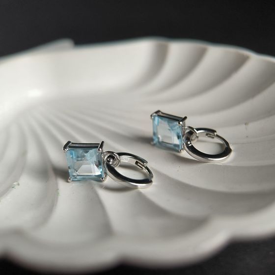 Серебряные серьги с топазом 5.692ct