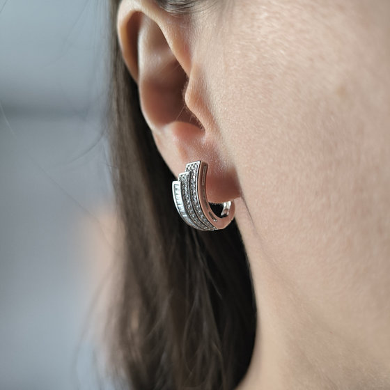 Серебряные серьги с фианитами