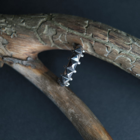 Серебряное кольцо без камней