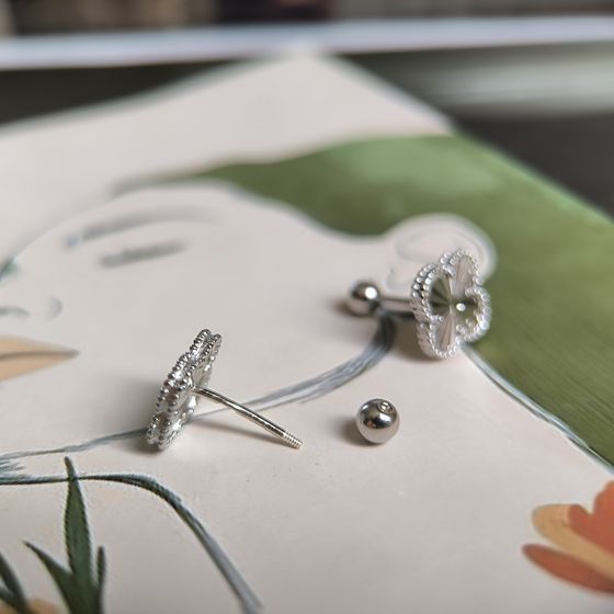 Серебряные серьги без камней