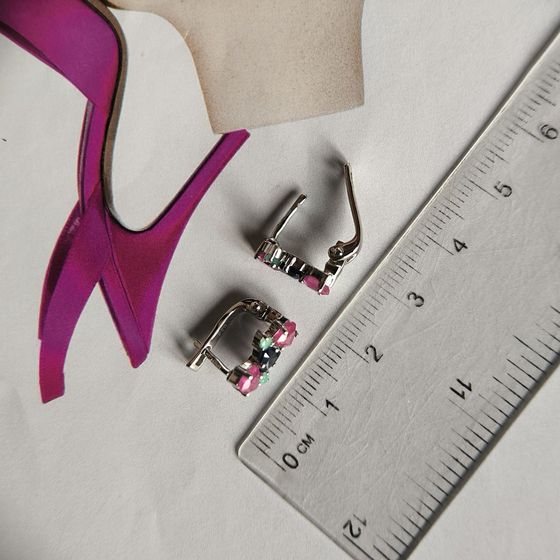 Серебряные серьги с сапфиром 2.042ct, рубином, изумрудом