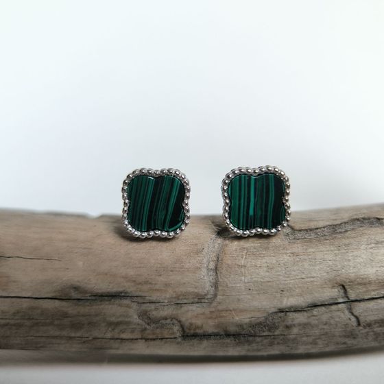 Серебряные серьги с малахитом