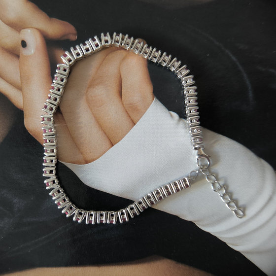 Серебряный браслет с рубином 7.707ct