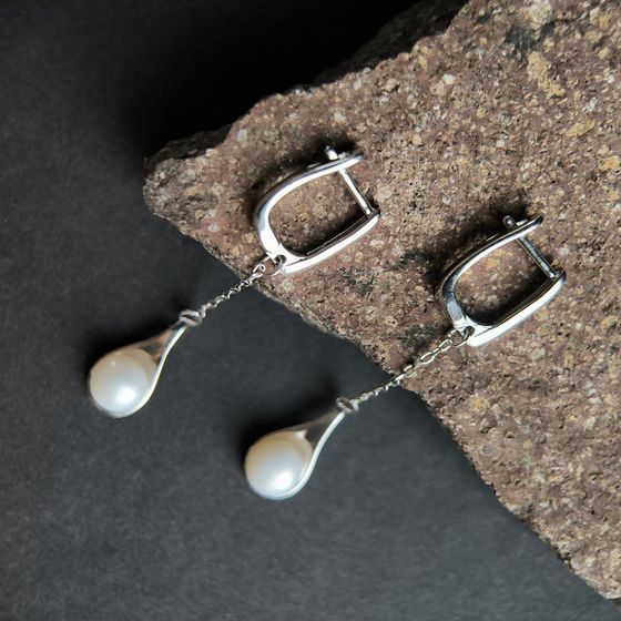 Серебряные серьги с жемчугом Серебряные серьги с жемчугом