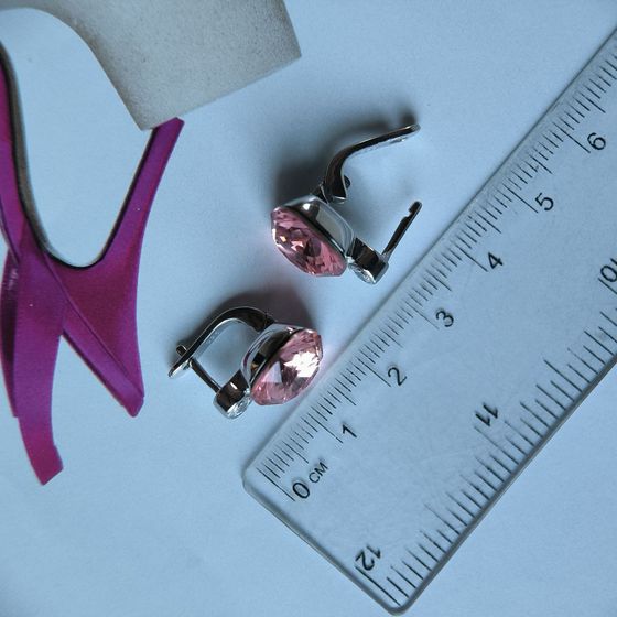 Серебряные серьги с фианитами