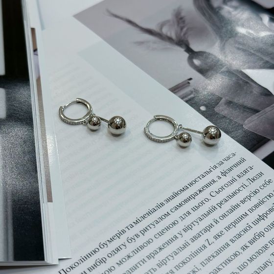 Серебряные серьги с фианитами