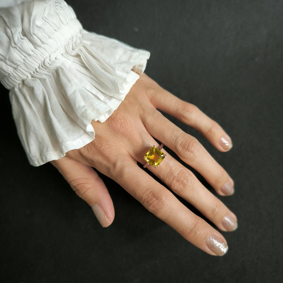 Серебряное кольцо с цитрином nano 4.52ct