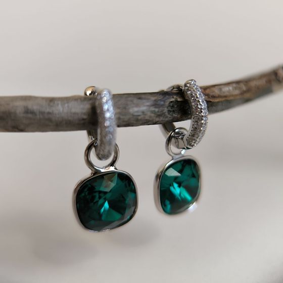 Серебряные серьги с фианитами