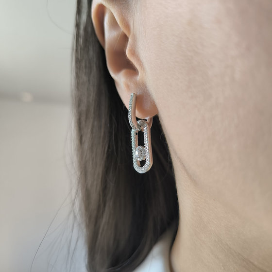 Серебряные серьги с фианитами