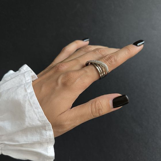 Серебряное кольцо с фианитами