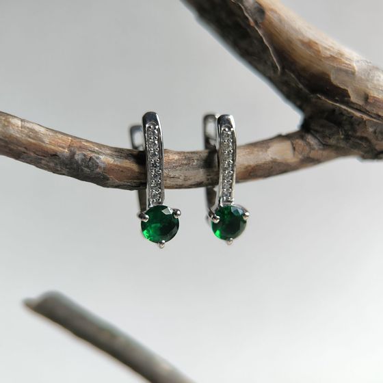 Серебряные серьги с изумрудом nano 0.969ct