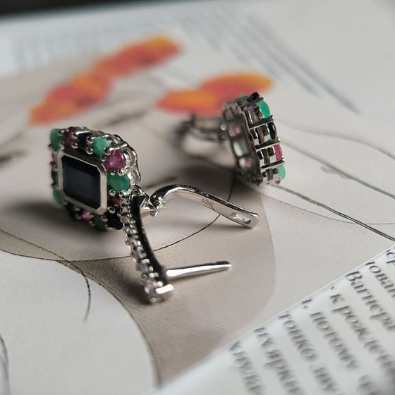 Серебряные серьги с сапфиром 4.05ct, изумрудом, рубином