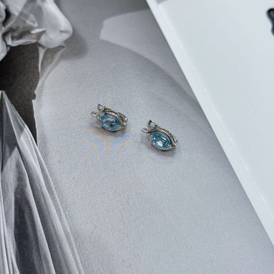 Серебряные серьги с топазом 2.99ct