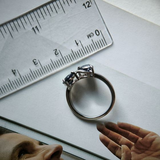 Серебряное кольцо с сапфиром 2.658ct