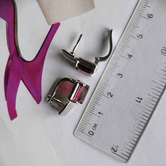 Серебряные серьги с гранатом nano 4.117ct