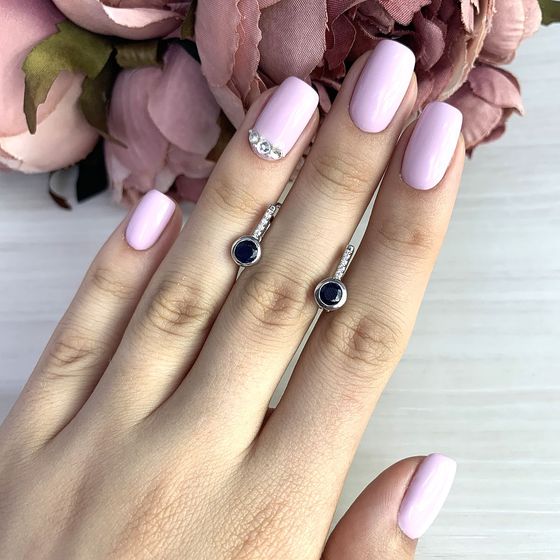 Серебряные серьги с сапфиром