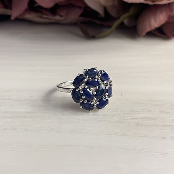 Серебряное кольцо с сапфиром 2.938ct