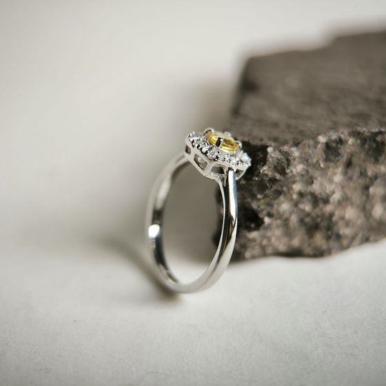 Серебряное кольцо с цитрином nano 0.308ct