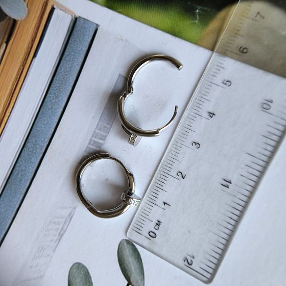 Серебряные серьги с фианитами