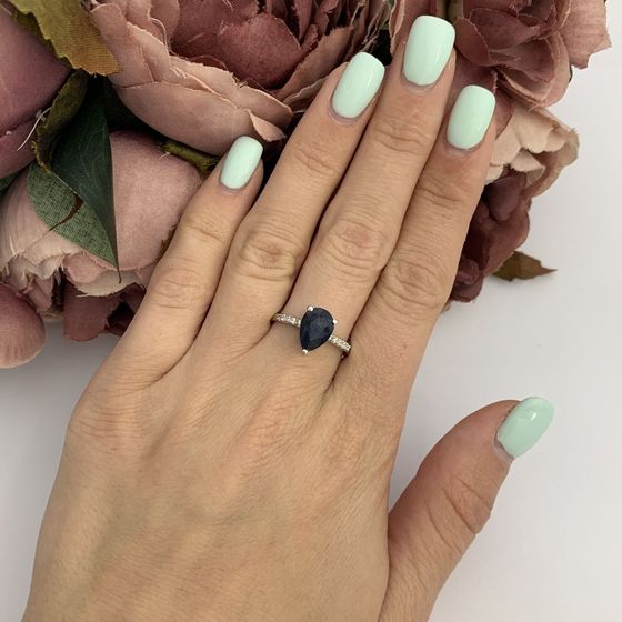 Серебряное кольцо с сапфиром 2.325ct