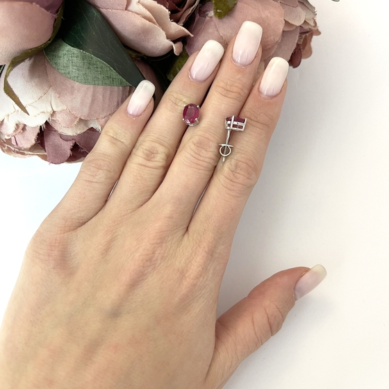 Серебряные серьги с рубином 3.587ct