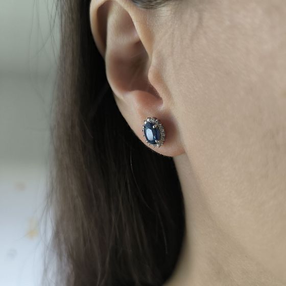 Серебряные серьги с сапфиром 2.237ct, фианитами