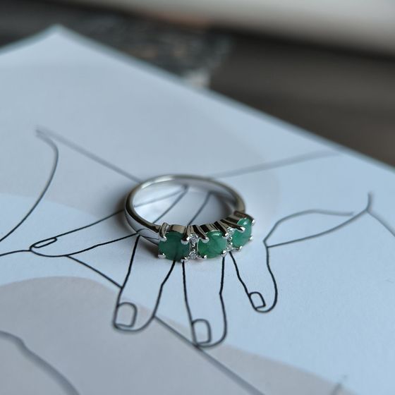 Серебряное кольцо с изумрудом 1.631ct