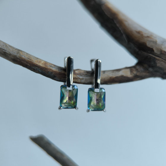 Серебряные серьги с мистик топазом 2.137ct