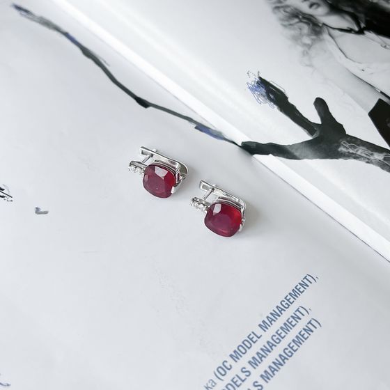 Серебряные серьги с рубином 8.37ct