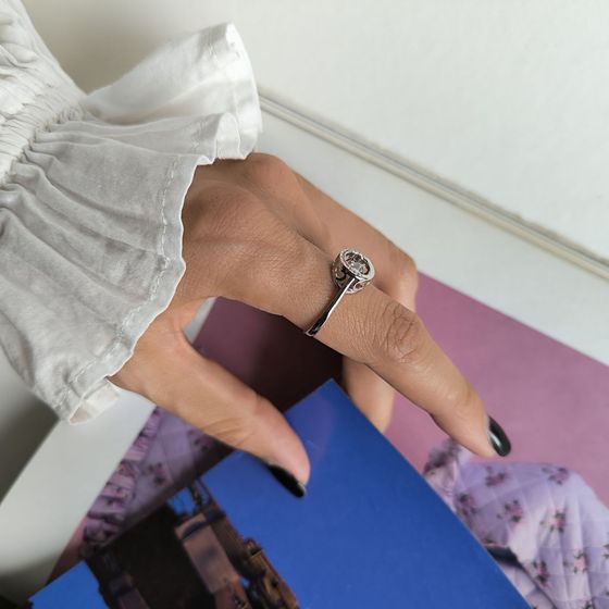 Серебряное кольцо с фианитами