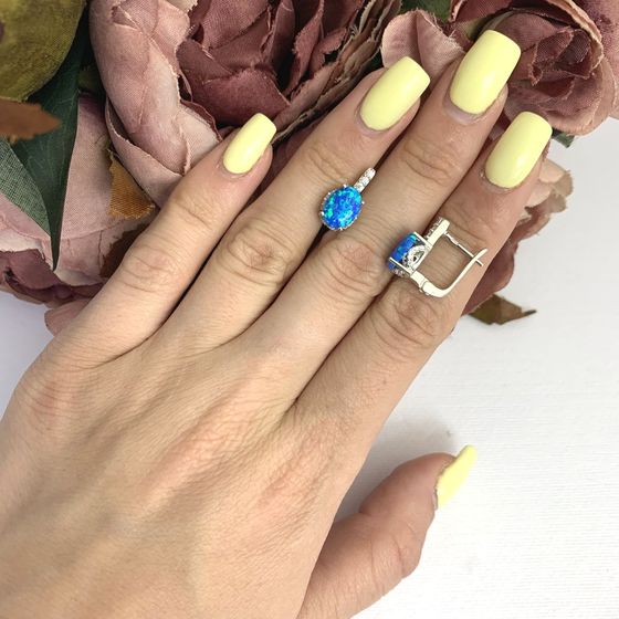 Серебряные серьги с опалом