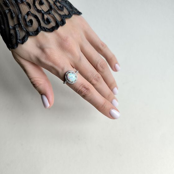 Серебряное кольцо с опалом 1.443ct, фианитами