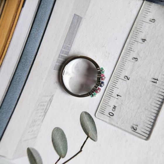 Серебряное кольцо с сапфиром 1.792ct, рубином, изумрудом